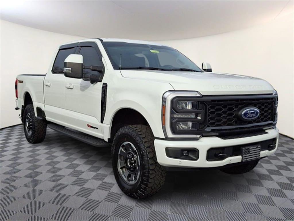 Used 2023 Ford F-250SD Lariat Truck Crew Cab