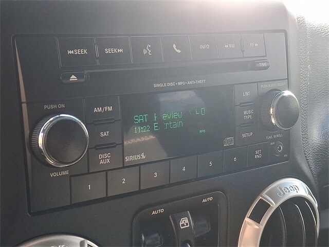 2018 Jeep Wrangler Unlimited Sahara photo 3