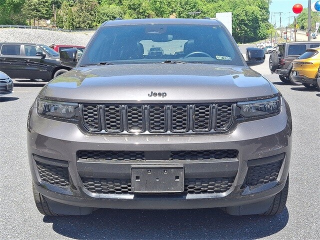 2022 Jeep Cherokee Laredo photo 2