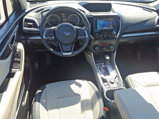 2022 Subaru Forester Premium photo 2