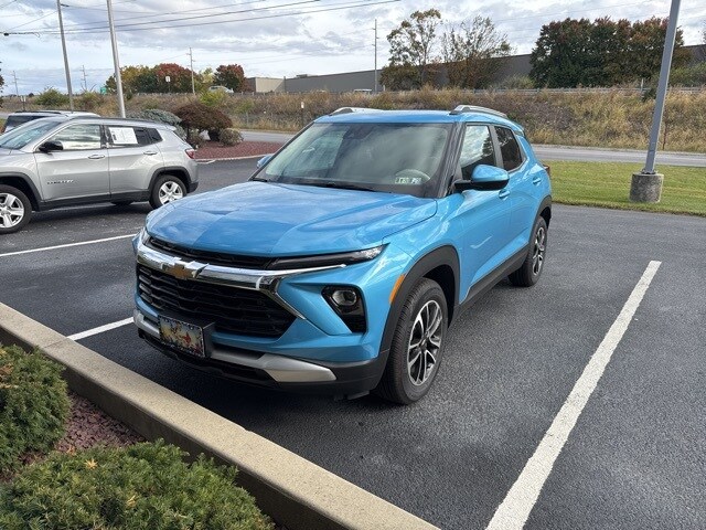 2026 Chevrolet Trailblazer LT photo 2