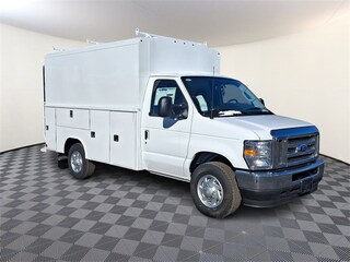 2025 Ford E-350 Cutaway Base Truck
