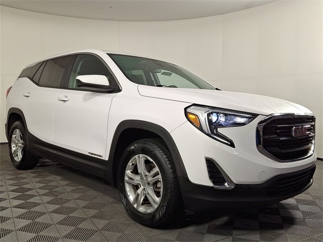 2021 GMC Terrain SLE's photo