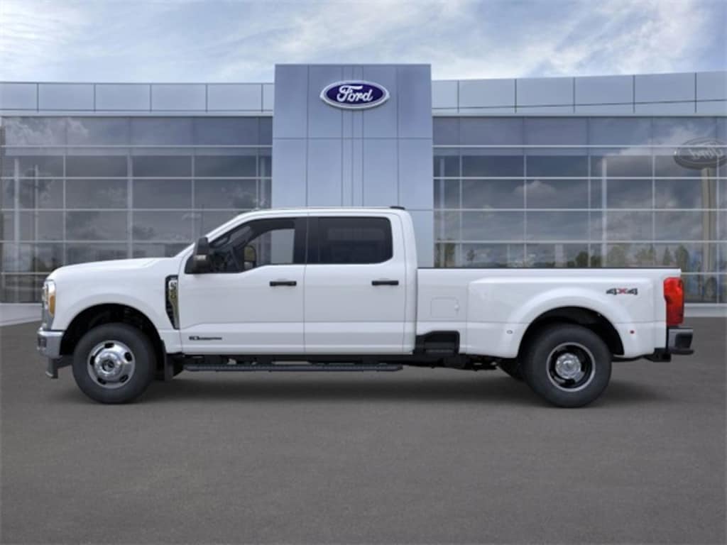 New 2026 Ford F-350  Truck Crew Cab