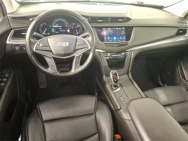2018 Cadillac XT5 Premium Luxury photo 2