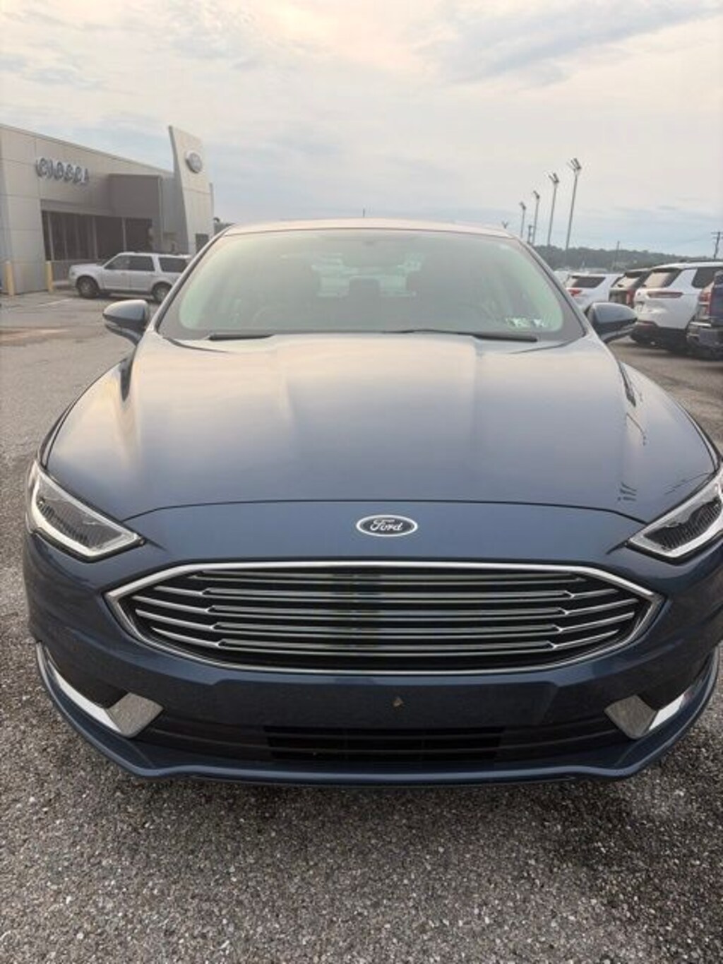 Used 2018 Ford Fusion SE Sedan
