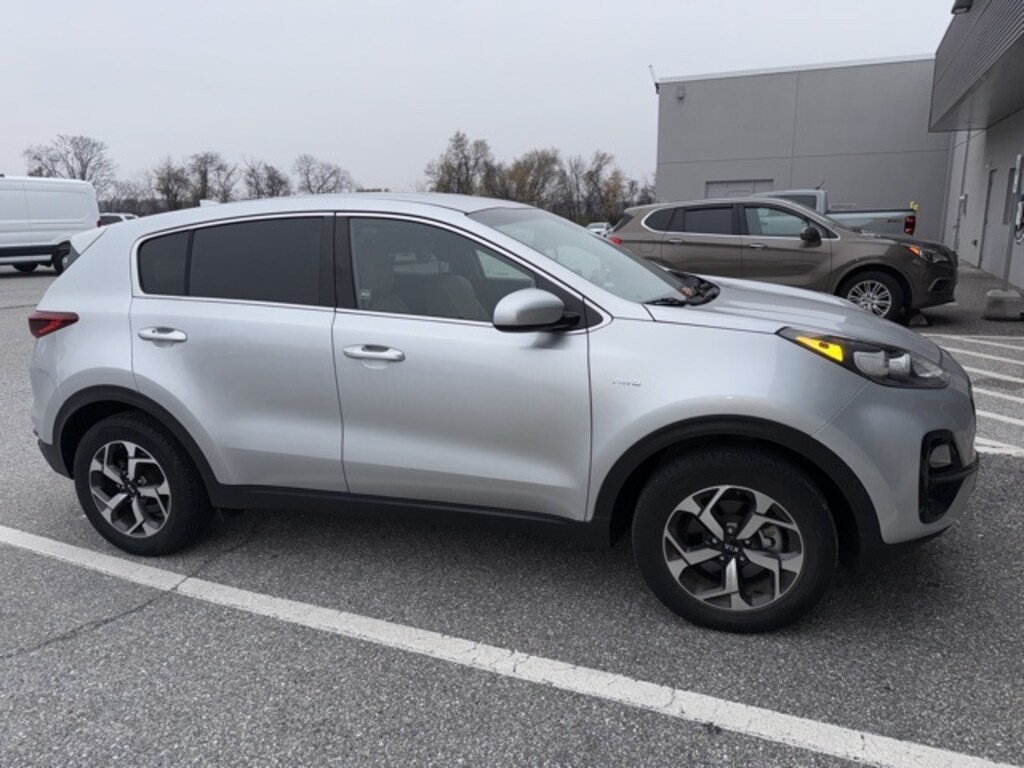 Used 2020 Kia Sportage LX SUV
