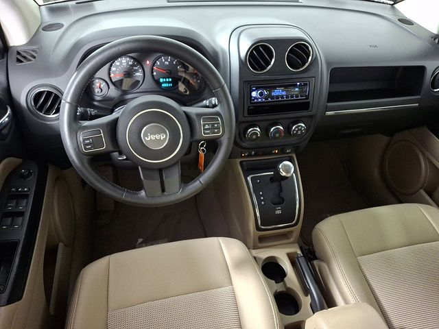 2012 Jeep Compass Latitude photo 2
