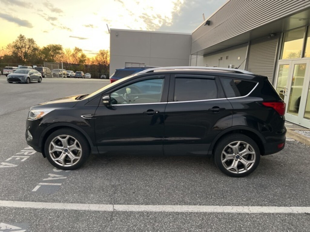 Used 2019 Ford Escape Titanium SUV