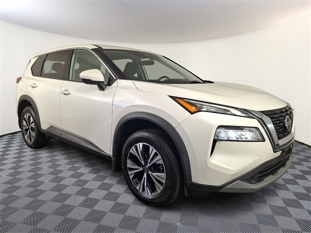 2021 Nissan Rogue SV's photo