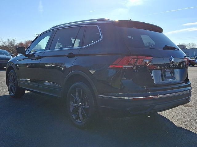 2022 Volkswagen Tiguan SE photo 3