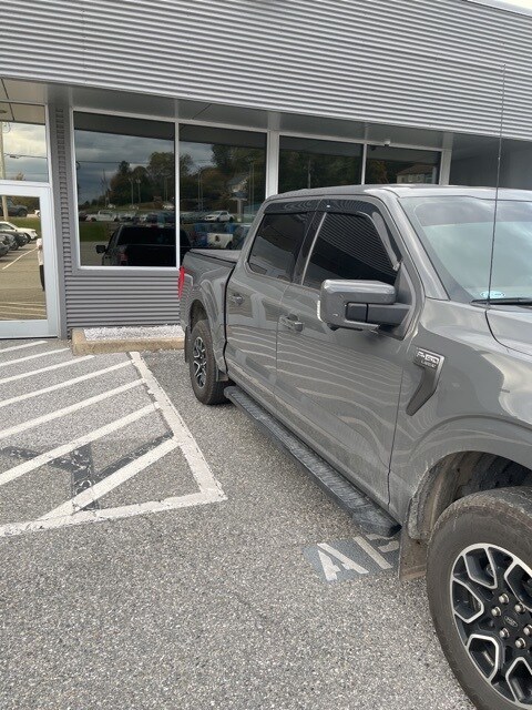 2021 Ford F-150 Lariat photo 4
