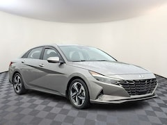 2023 Hyundai Elantra Limited Sedan