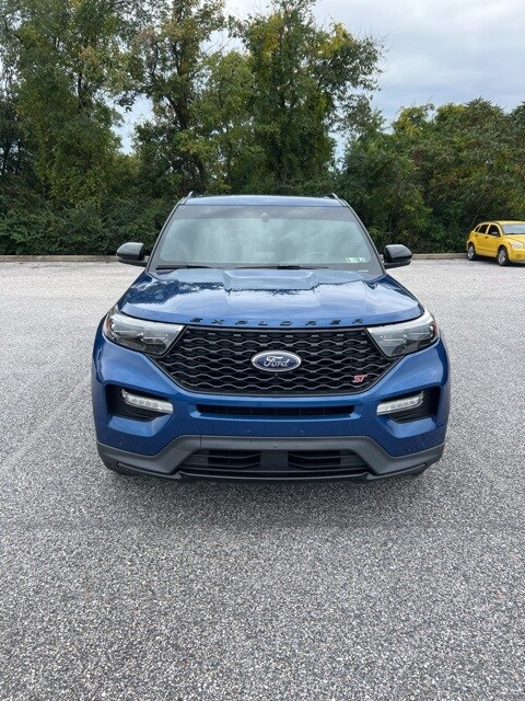 2020 Ford Explorer ST photo 2