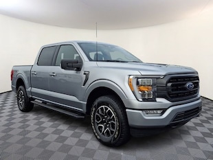 2022 Ford F-150 XLT Truck SuperCrew Cab