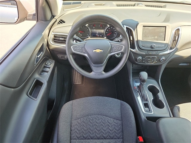 Used 2022 Chevrolet Equinox LT with VIN 3GNAXUEV9NL236014 for sale in Red Lion, PA