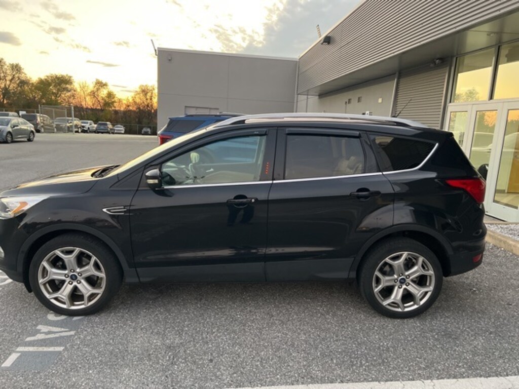 Used 2019 Ford Escape Titanium SUV