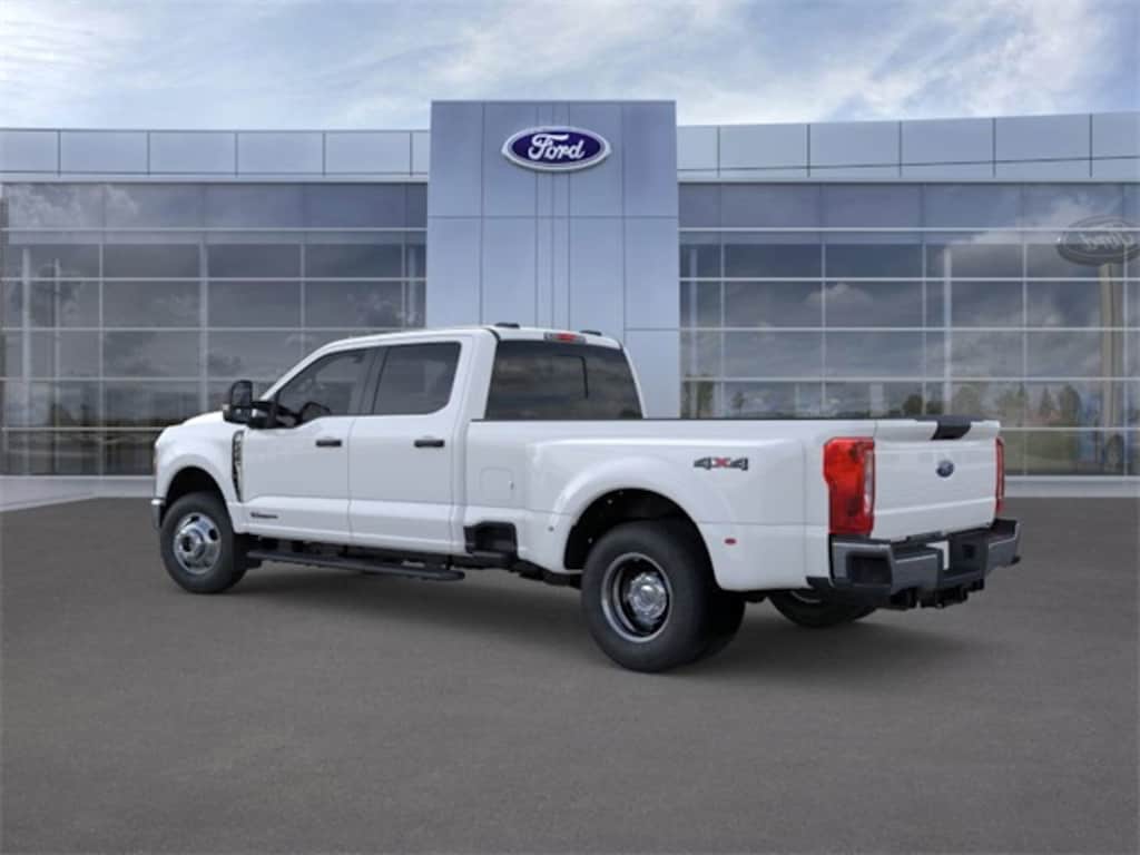 New 2026 Ford F-350  Truck Crew Cab