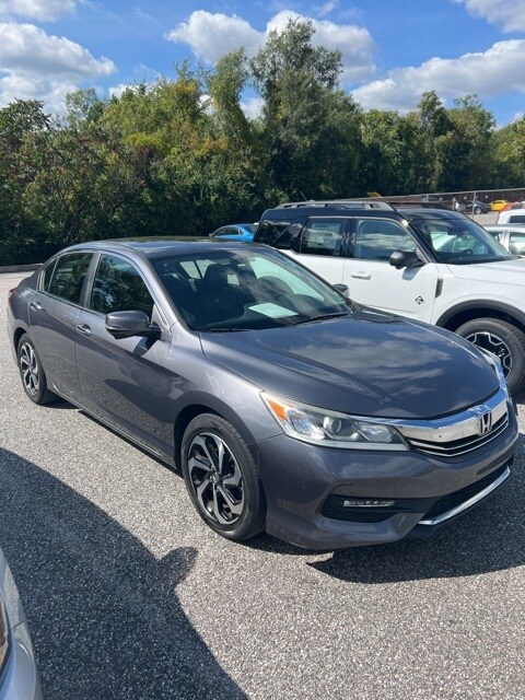 2017 Honda Accord EX-L photo 2