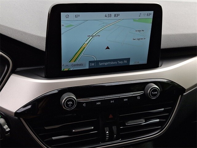 2022 Ford Escape SEL photo 3