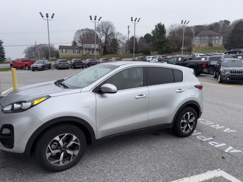 Used 2020 Kia Sportage LX SUV