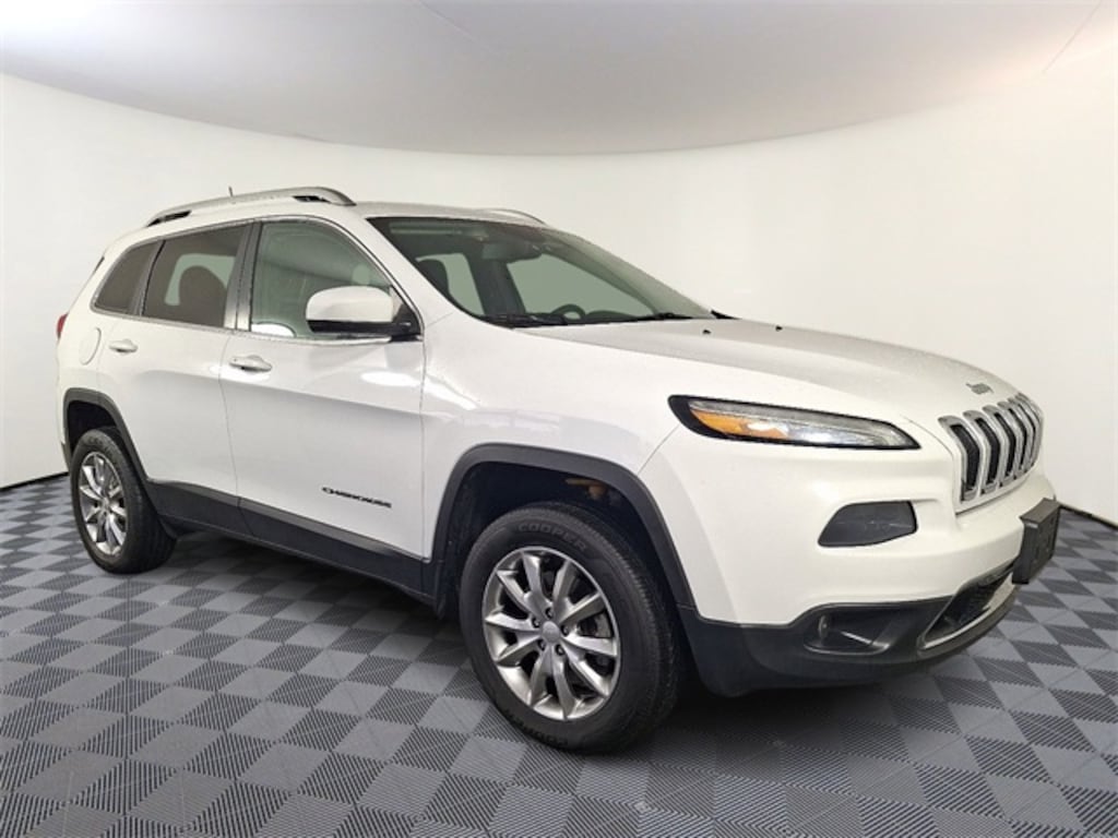 Used 2018 Jeep Cherokee Limited SUV