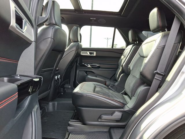 2022 Ford Explorer ST-LINE - Photo 13