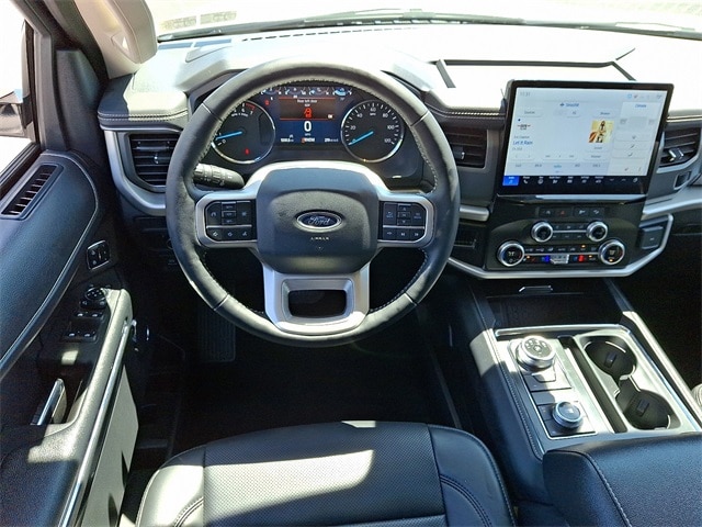 Used 2024 Ford Expedition XLT with VIN 1FMJU1J85REA73427 for sale in Red Lion, PA