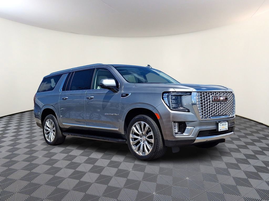 2023 GMC Yukon Denali AWD's photo