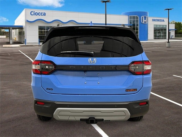 2025 Honda Pilot TrailSport photo 3