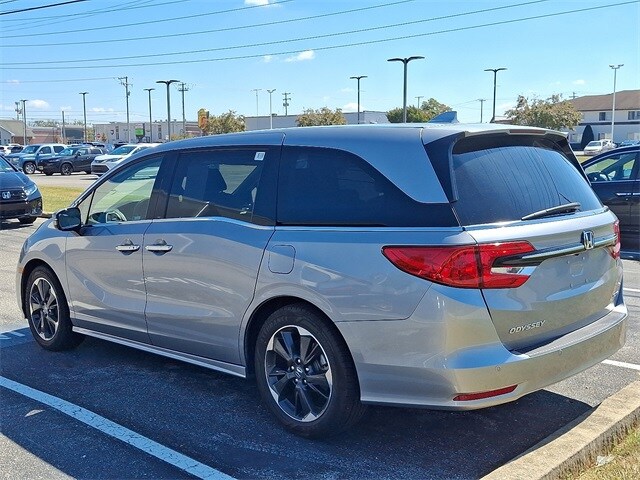 2024 Honda Odyssey Elite photo 3