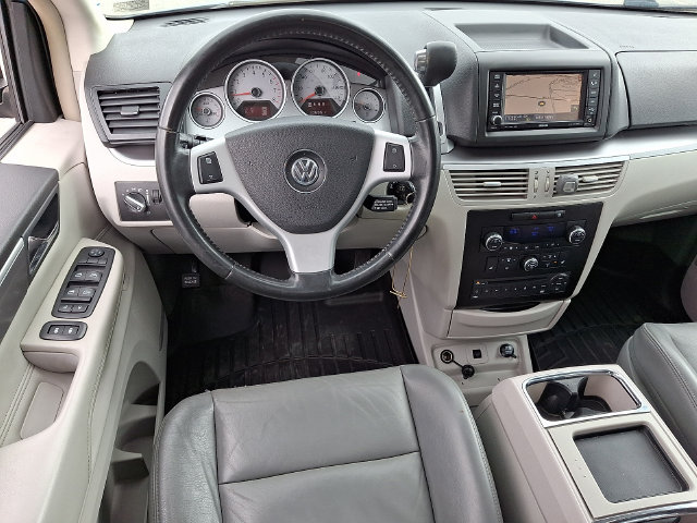 Used 2009 Volkswagen Routan SEL with VIN 2V8HW64X59R550586 for sale in State College, PA