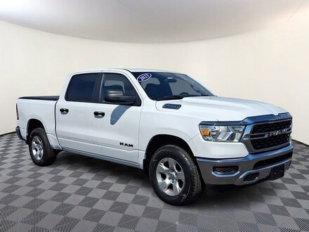 2023 Ram 1500 Big Horn/Lone Star Truck Crew Cab