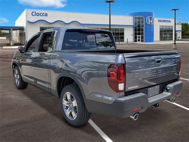 2025 Honda Ridgeline RTL photo 3