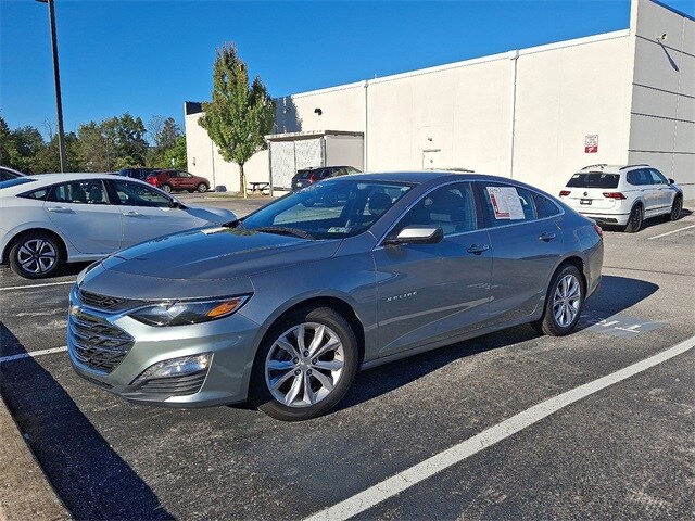 2023 Chevrolet Malibu 1LT photo 3