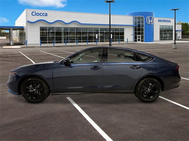 2025 Honda Accord SE photo 2