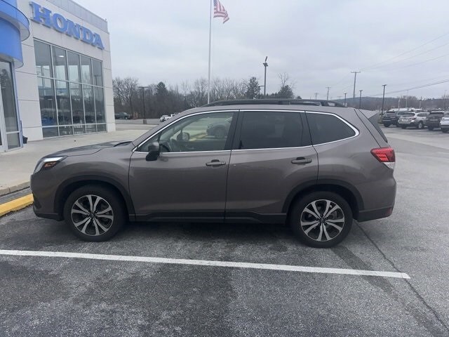 2023 Subaru Forester Limited photo 2