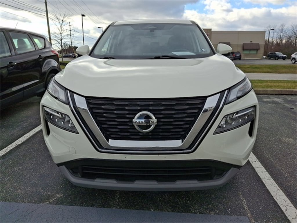 Used 2021 Nissan Rogue SV SUV