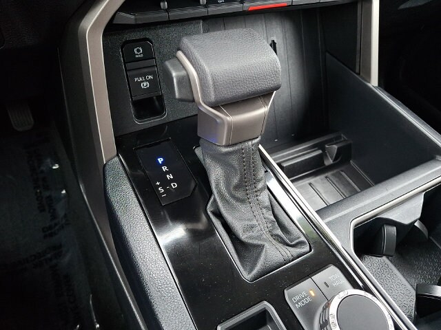 2022 Toyota Tundra SR5 - Photo 17