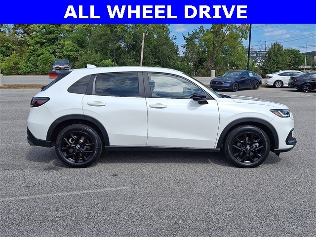 2024 Honda HR-V Sport photo 2