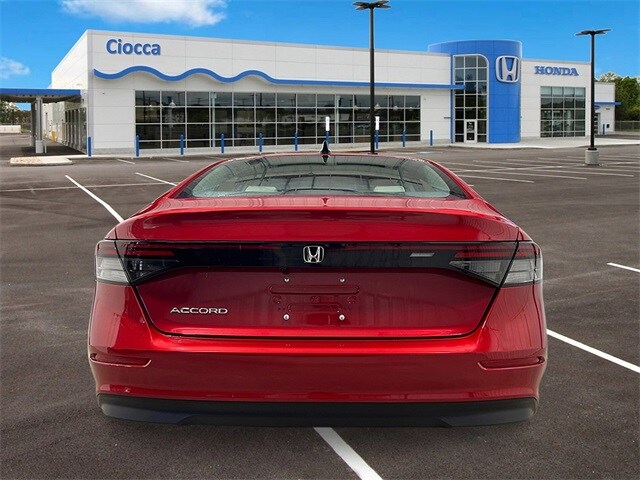 2025 Honda Accord SE photo 4