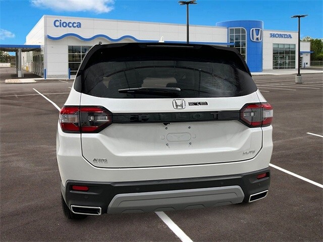 2025 Honda Pilot Elite photo 3