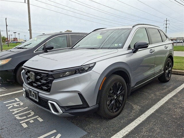 2023 Honda CR-V Hybrid Sport Touring photo 3