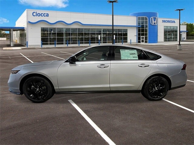 2025 Honda Accord SE photo 2