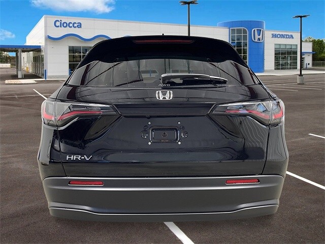 2026 Honda HR-V LX photo 4