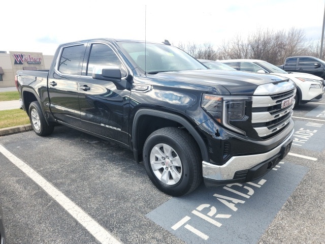 2023 GMC Sierra 1500 SLE's photo