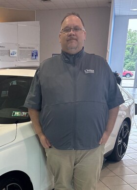 Staff member Justin Meck from ID_a664062c6145