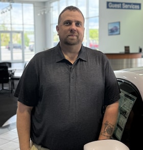 Staff member Roger Selzter from ID_a664062c6145