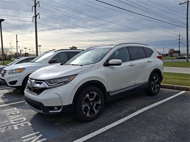2018 Honda CR-V Touring photo 3