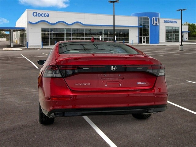 2025 Honda Accord Hybrid EX-L photo 4